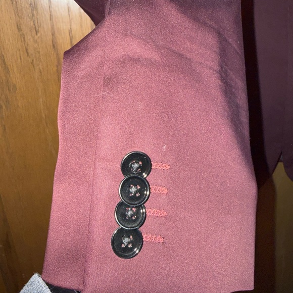 Men's Burgundy Blazer - Classic Two-Button Coat - Picture 3 of 6